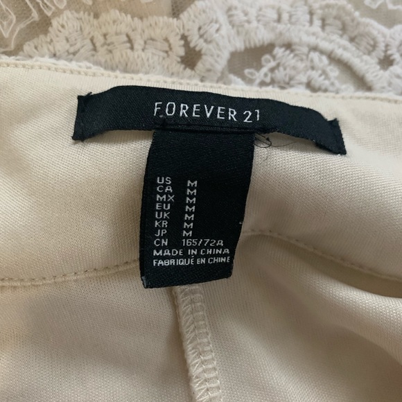 Forever21 lace shorts - Picture 3 of 3